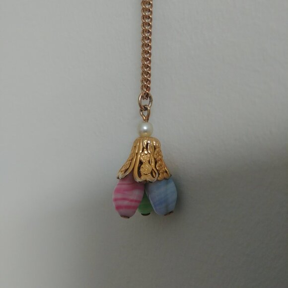 Short gold necklace with blue pink green pendant - Picture 5 of 11